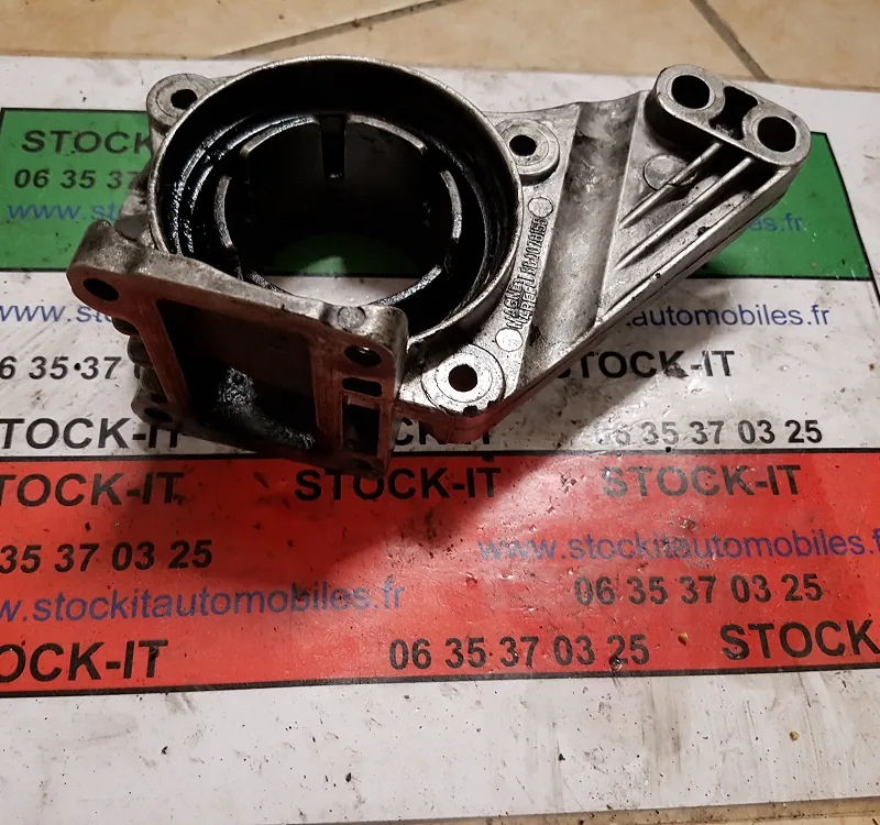 support de vanne EGR JTD 16V Euro 5 (filetages mauvais état)