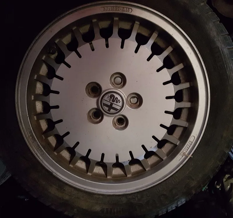 Jantes pour Alfetta et Alfa 75 (lot de quatre)