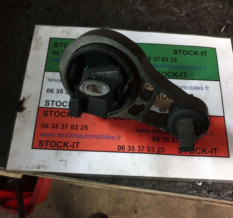 Silent Bloc inférieur coté boite Alfa 159 JTD