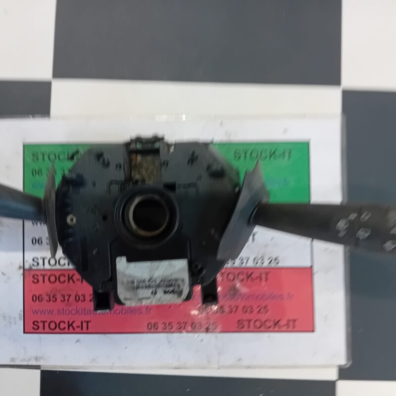 commodo 156034625