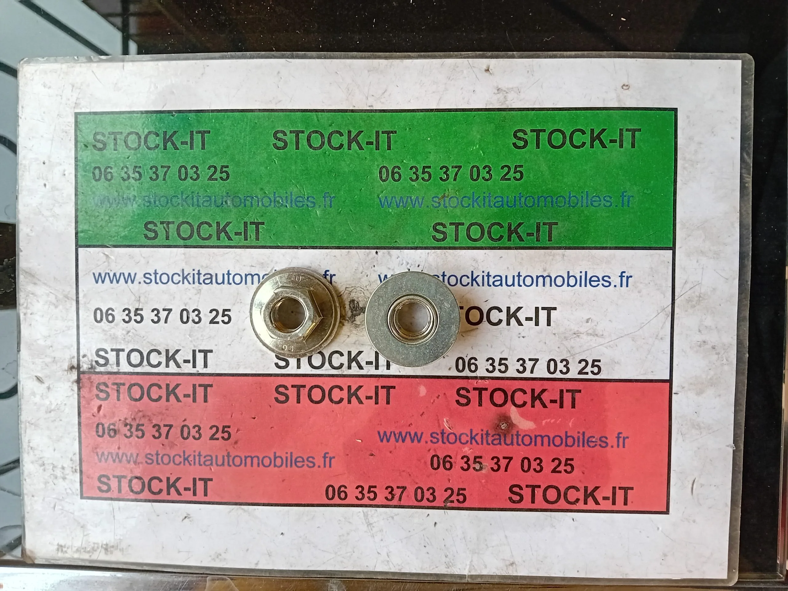 50510853 Écrou fusée