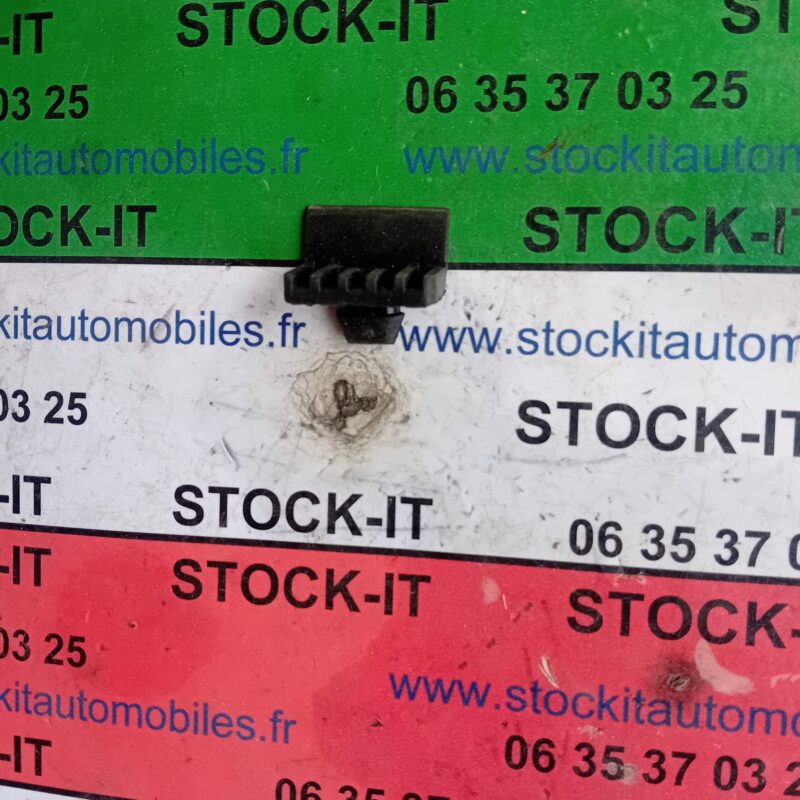 7638661 TAMPON coffre