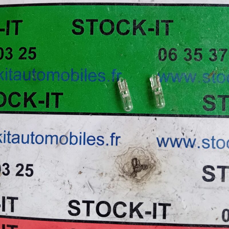 60800957 Lampe