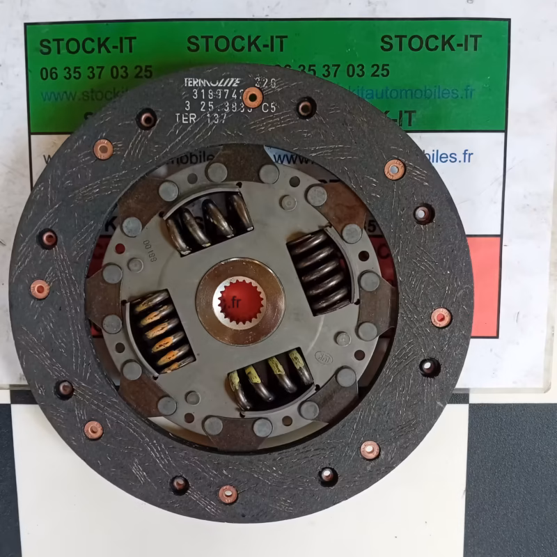 7651775 	DISQUE D EMBRAYAGE