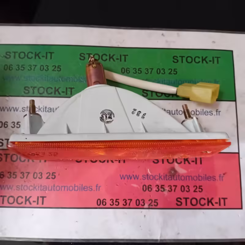 81510-19875 Feu avant droit TOYOTA