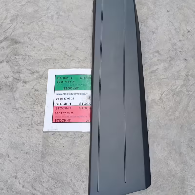 60734481 Moulure de pare-chocs arrière gauche pour Alfa Roméo Alfetta