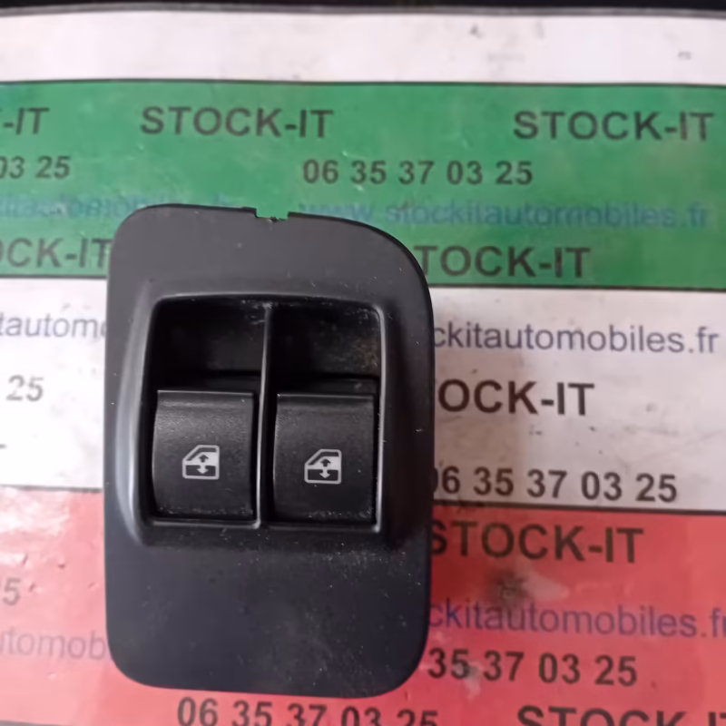 EWS-PE-019 Bouton lève-vitre avant gauche