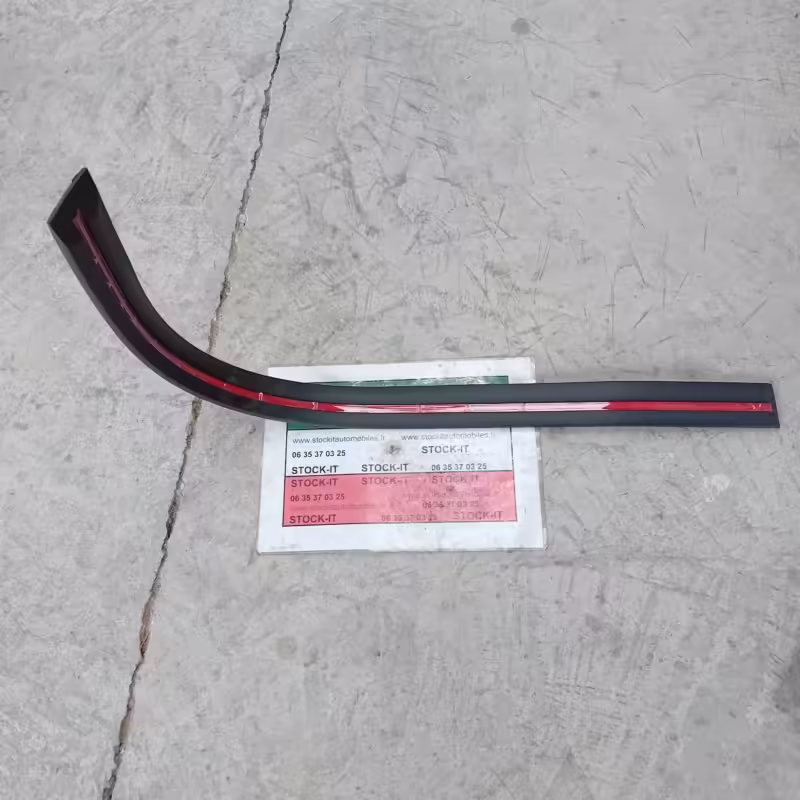 60895496 Baguettes de porte ALFA ROMÉO 33 NEUVES