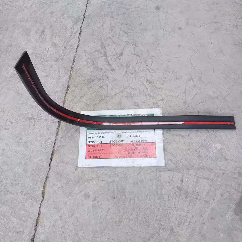 60895496 Baguettes de porte ALFA ROMÉO 33 NEUVES