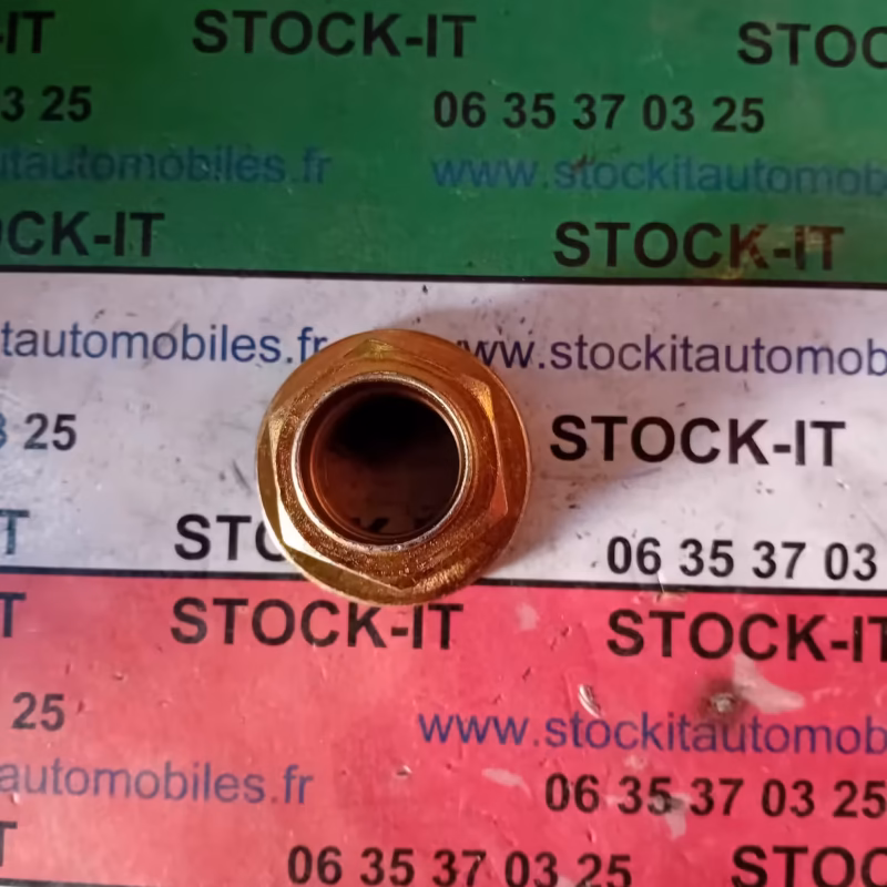 60801766 écrou d'essieu