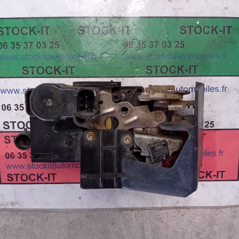 16828895 Serrure Avant Droite à ALFA ROMÉO 156