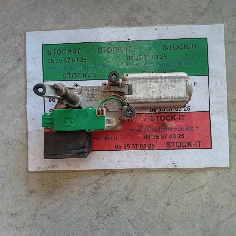 Alfa Roméo 156 Moteur d'essuie-glace arrière 64343018