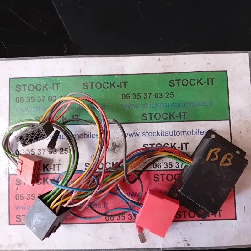 CA-R-PI.017 - Interface commande au volant pour Alfa 147/GT
