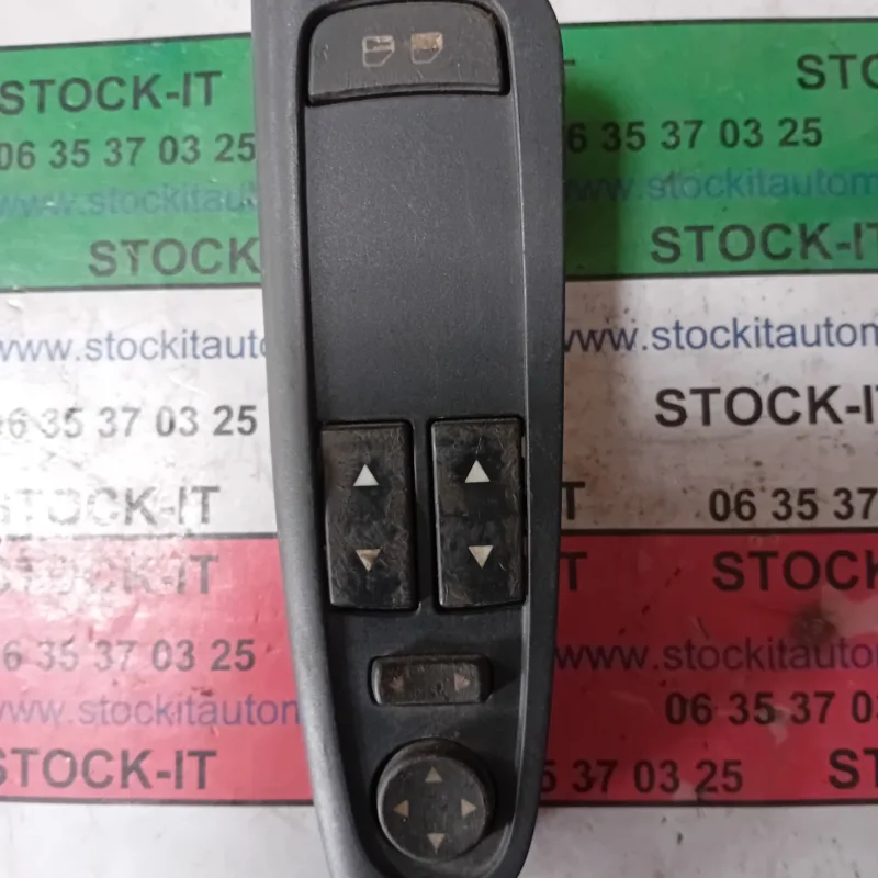BOUTON COMMANDE LÈVE VITRE FIAT STILO B569