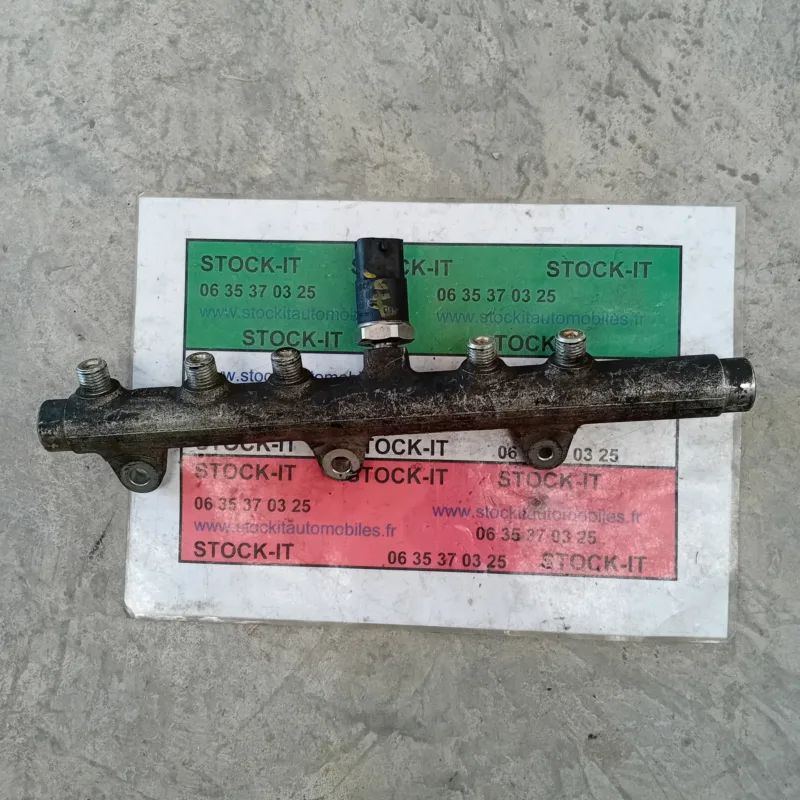 0445214016 RAMPE D´INJECTEUR / BOSCH .