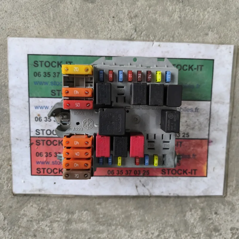 BOÎTES À FUSIBLES / 57657 / 60689045 ALFA ROMÉO 159