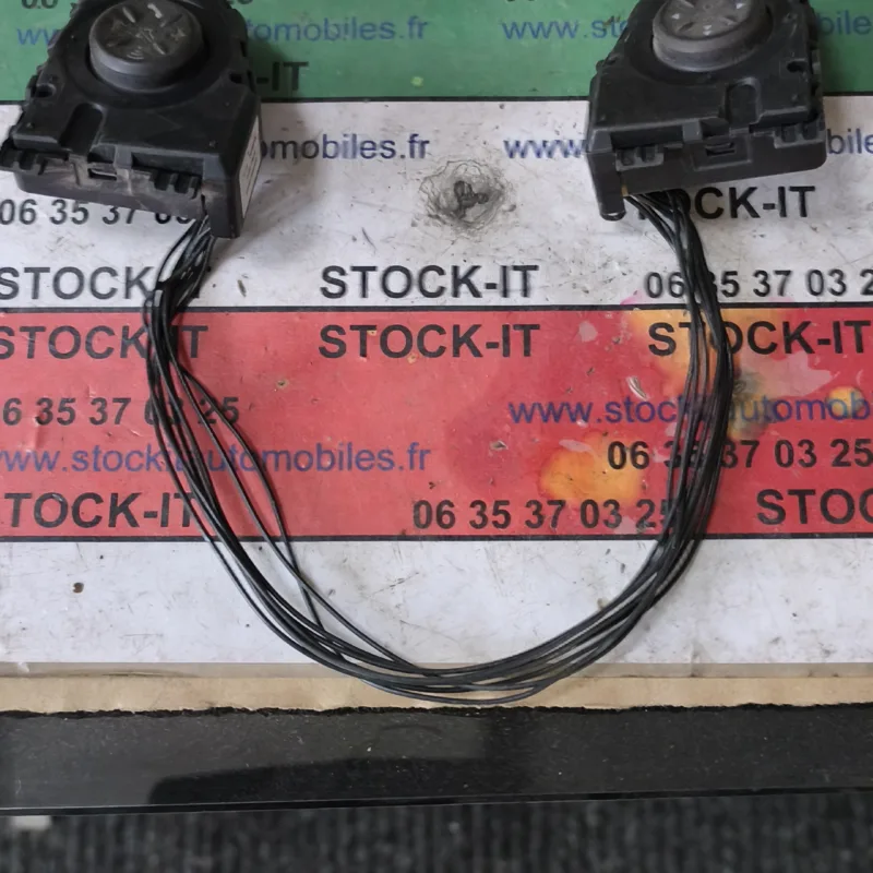 Commande radio volant Alfa Roméo 159 (86250212093 / 87500010)
