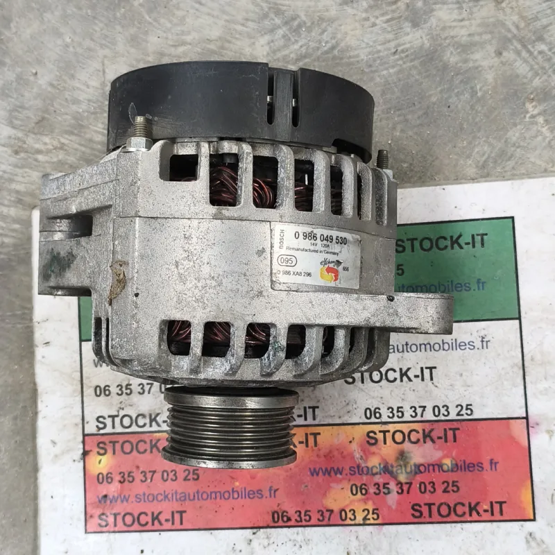 Bosch 986049530 Alternateur