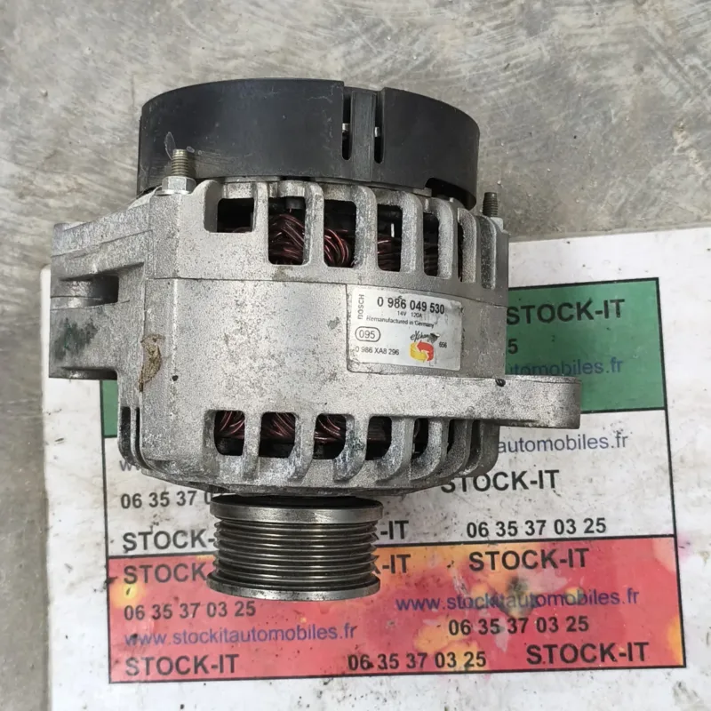 Bosch 986049530 Alternateur