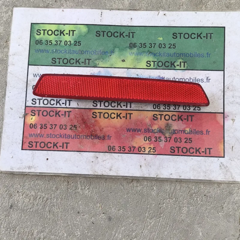 Catadioptre arrière droit Alfa Romeo 159 50504339