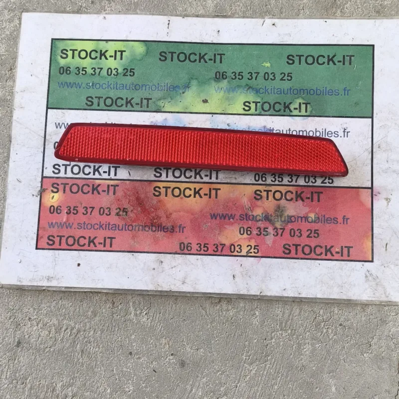 Catadioptre arrière droit Alfa Romeo 159 50504339