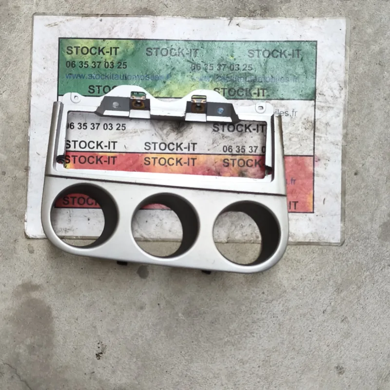 Alfa Roméo 156 Cadre, panneau d'unité radio / GPS 225679