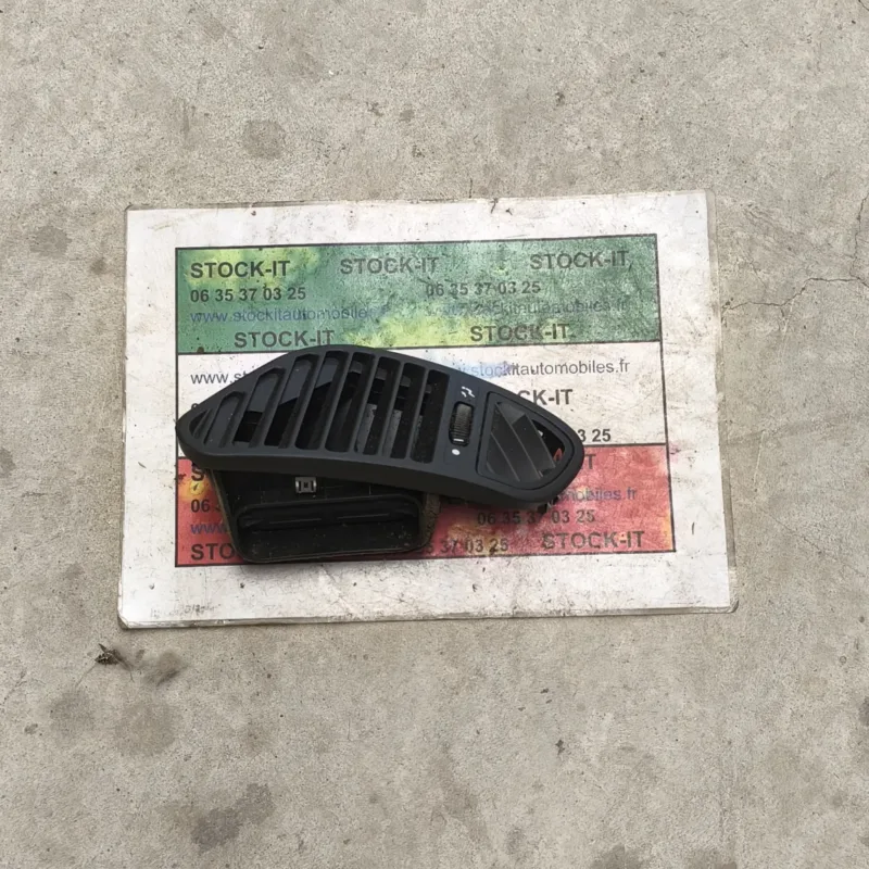 Grille d'aération gauche Alfa Roméo 164 224791