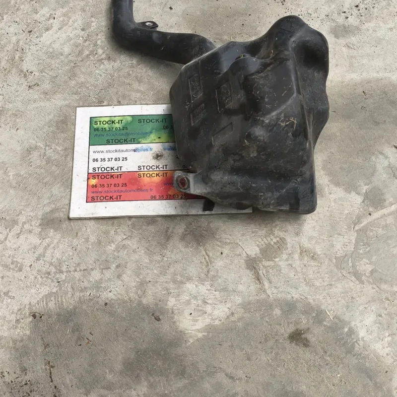 Réservoir de lave glace MASERATI Quattroporte