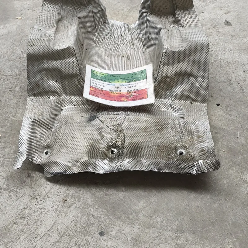 82653500 Pare chaleur Centrale arrière MASERATI Quattroporte