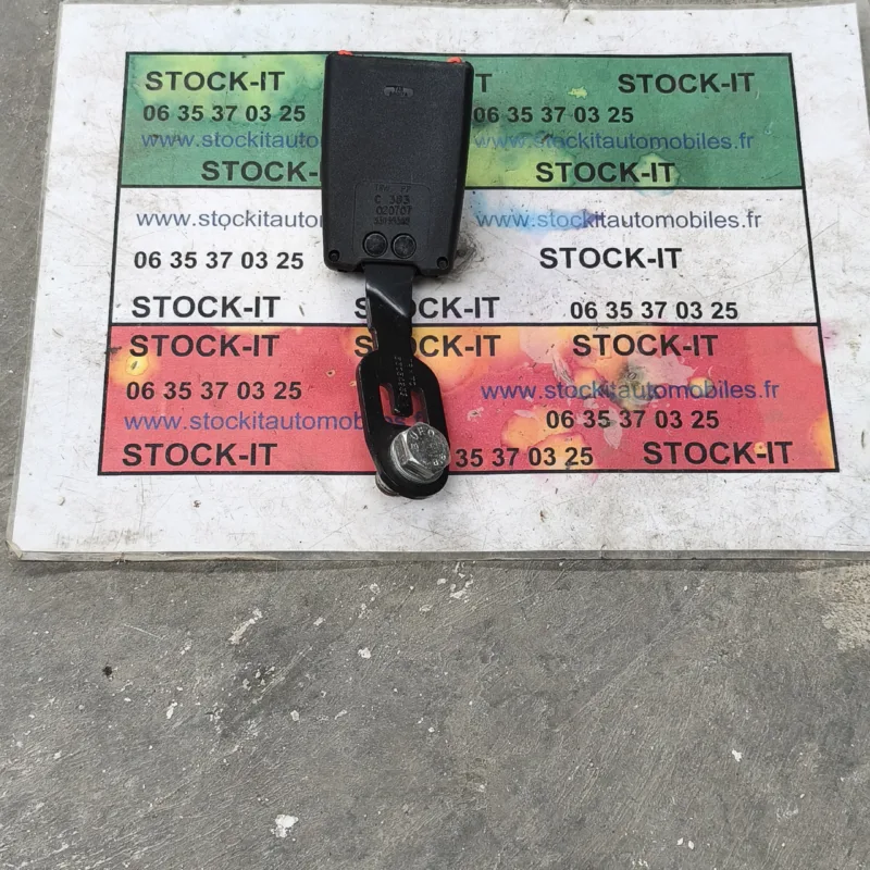 Alfa Roméo Brera  Attache ceinture arrière gauche 33055385