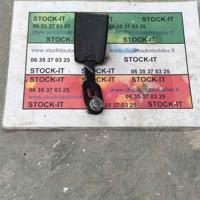 Alfa Roméo Brera  Attache ceinture arrière gauche 33055385