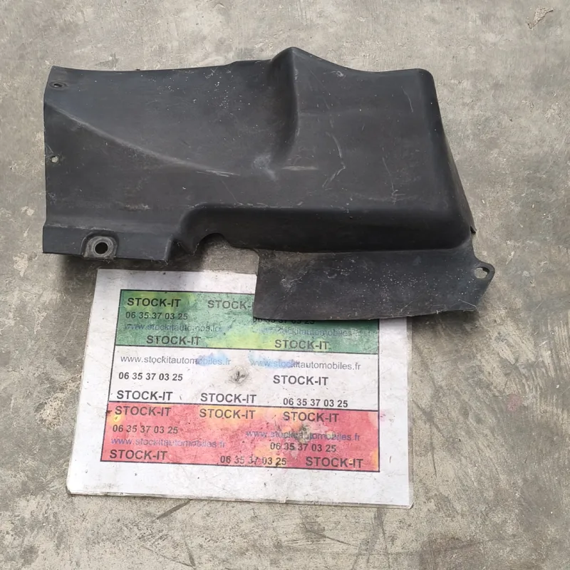 Couvercle Central Pour Compartiment Moteur  677144000