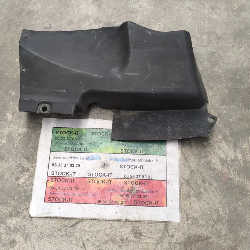 Couvercle Central Pour Compartiment Moteur  677144000
