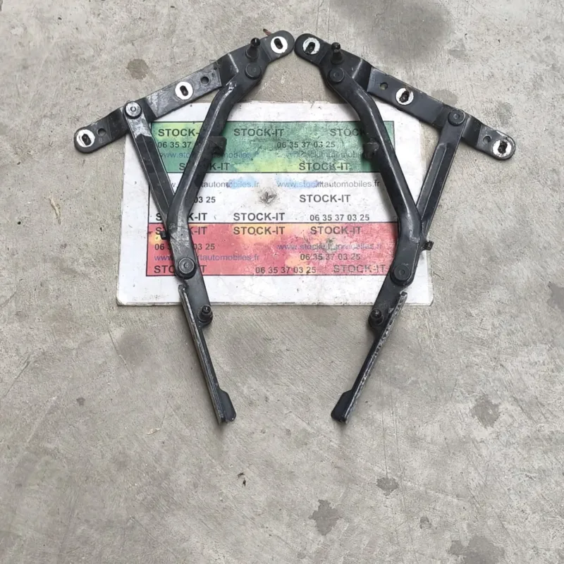 Charnières de hayon et de capot MASERATI Quattroporte (les 2)