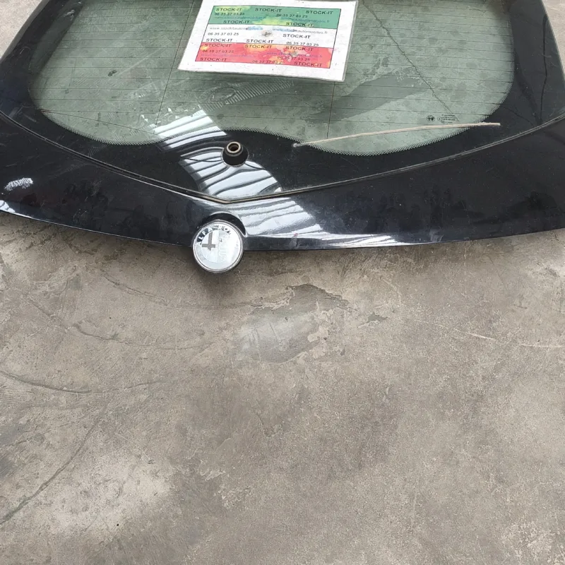 Hayon noir ALFA ROMEO BRERA