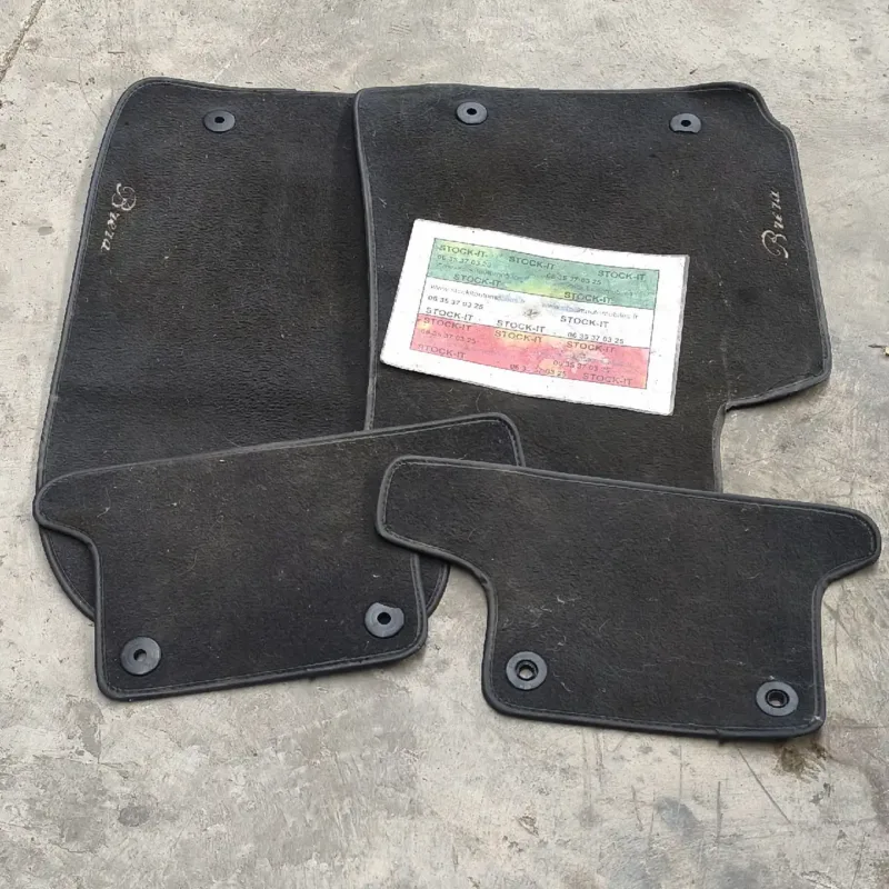 Lot de 4 tapis ALFA ROMEO BRERA