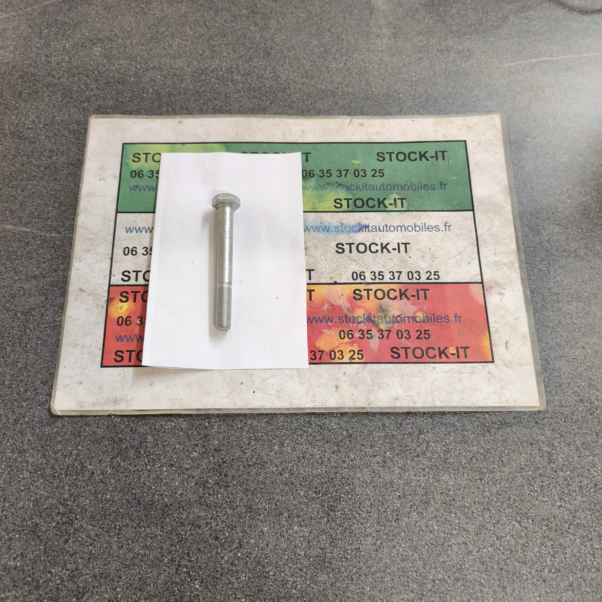15971524    Boulon 10x85 mm